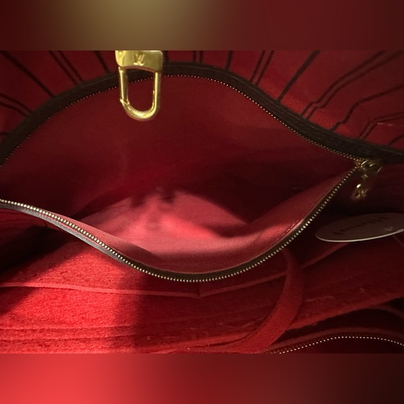 Stunning Louis Vuitton Damier Ebene Tote - Barely used - Picture 11 of 15